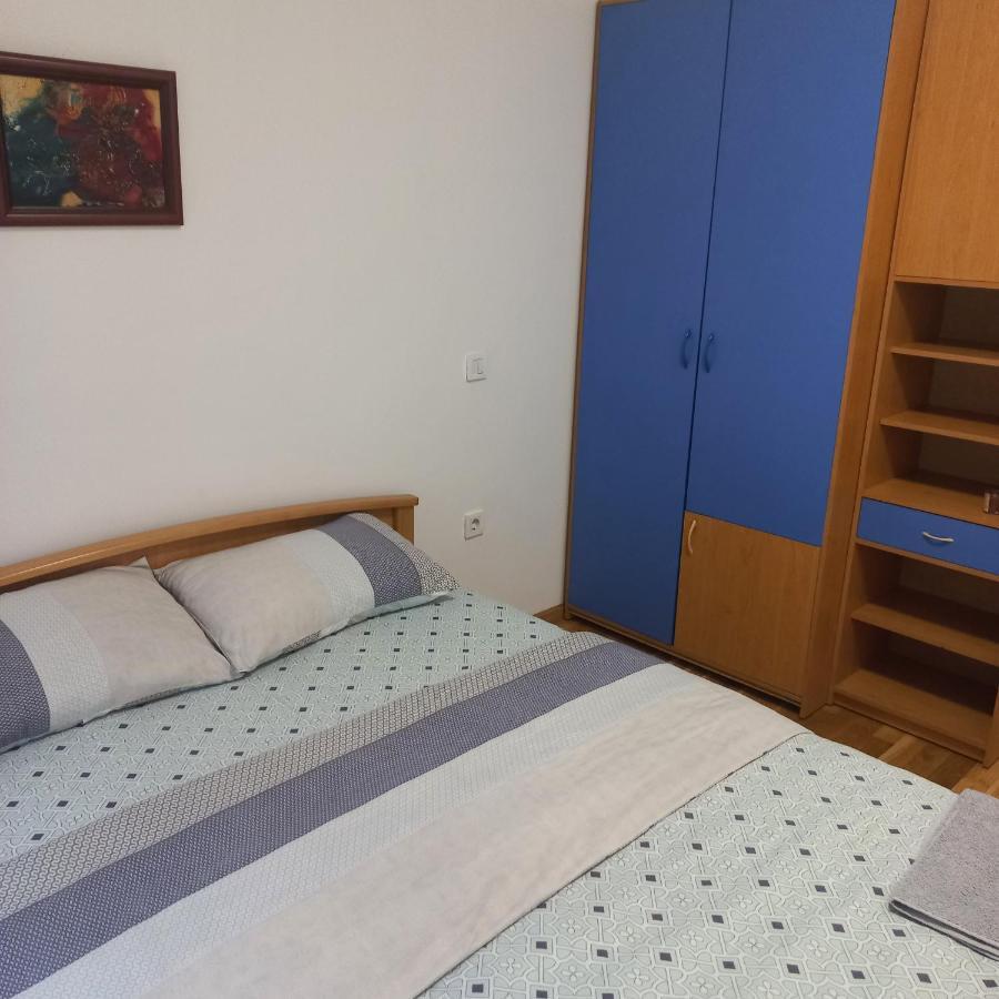 Cozy Skopje Retreat 2アパートメント エクステリア 写真